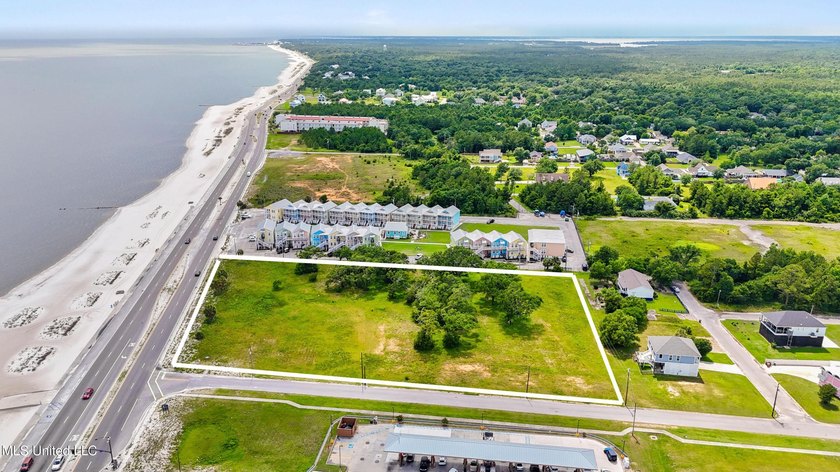 Unlock the potential of 3.9 acres of prime commercial land in - photo 3
