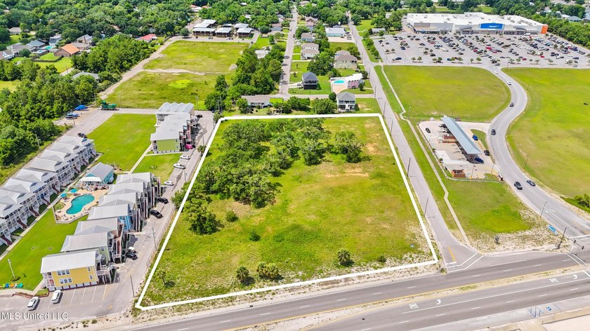 Unlock the potential of 3.9 acres of prime commercial land in - photo 5