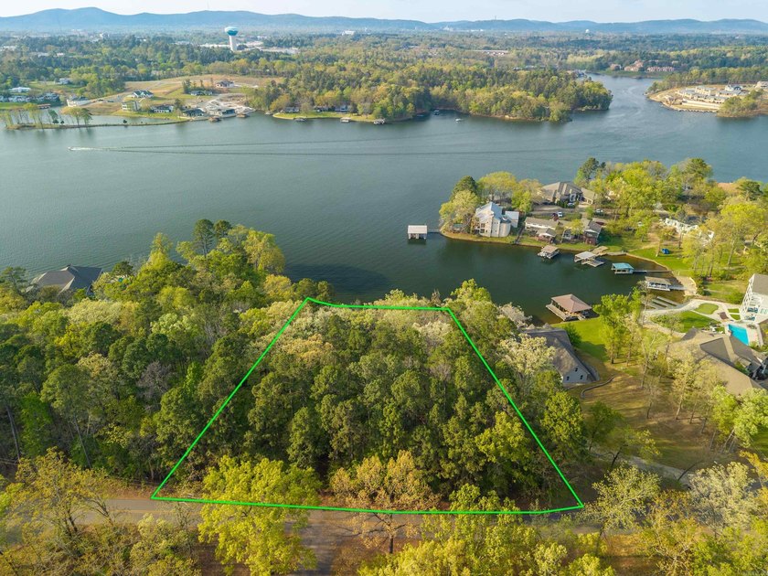 Lake life starts here! This incredible 0.82-acre lot on Lake - photo 8