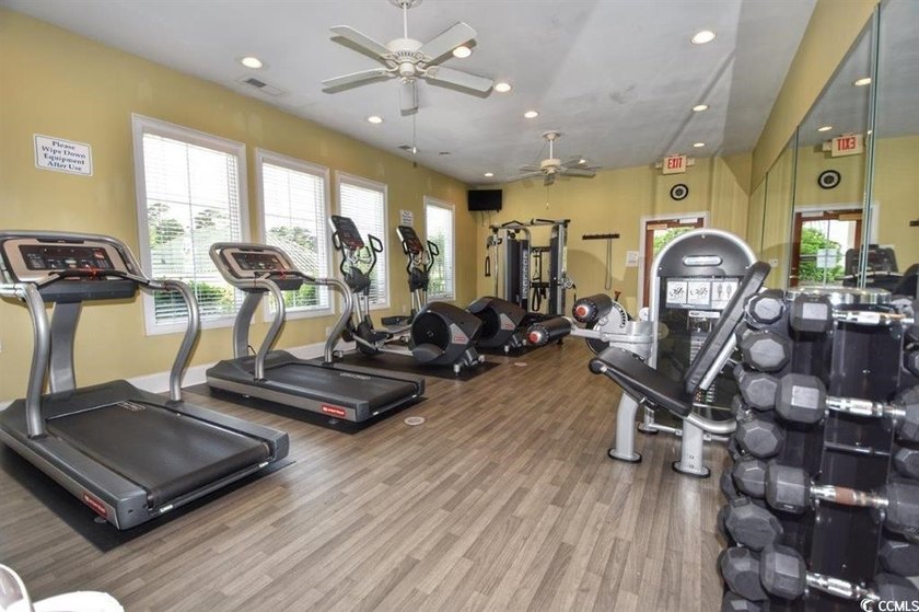You will love this beautiful top floor penthouse unit in - photo 7