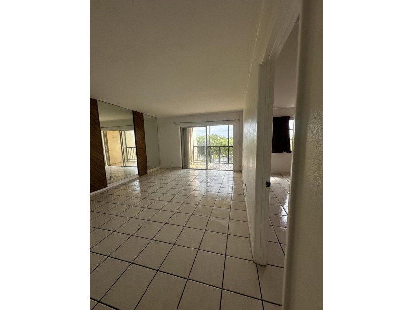 Welcome to this charming 1-bedroom, 1-bath condo offering the - photo 17
