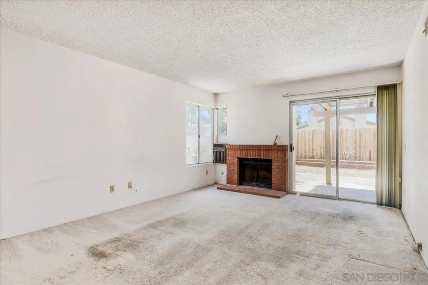 Welcome to this single-story twin home in Rancho Penasquitos! - photo 7