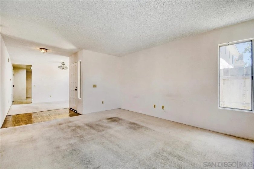 Welcome to this single-story twin home in Rancho Penasquitos! - photo 9