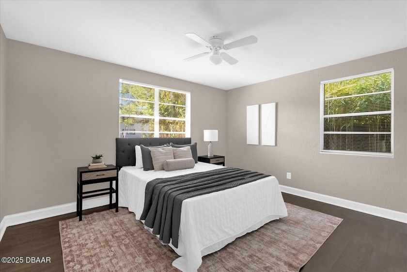 Fresh Farm Style...3 bed/1 bath. Split floor plan, New wht - photo 8