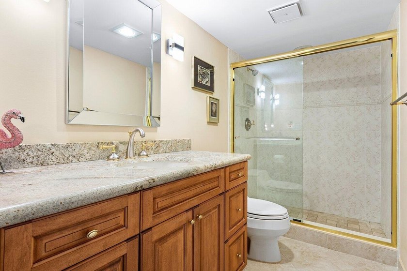 Ocean views and ALL ASSESSMENTS PAID. This high-floor - photo 16