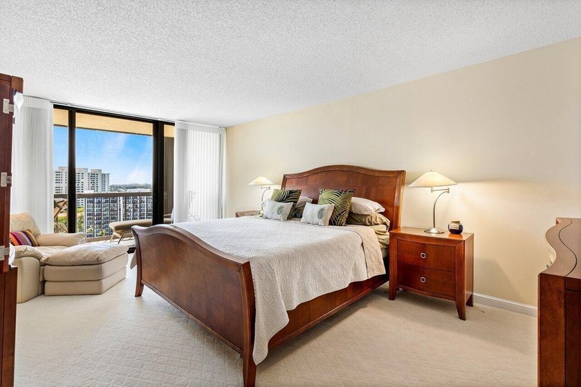Ocean views and ALL ASSESSMENTS PAID. This high-floor - photo 17