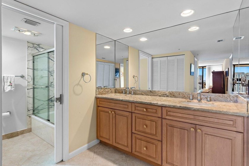 Ocean views and ALL ASSESSMENTS PAID. This high-floor - photo 19