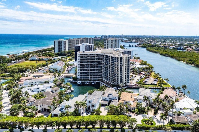Ocean views and ALL ASSESSMENTS PAID. This high-floor - photo 31