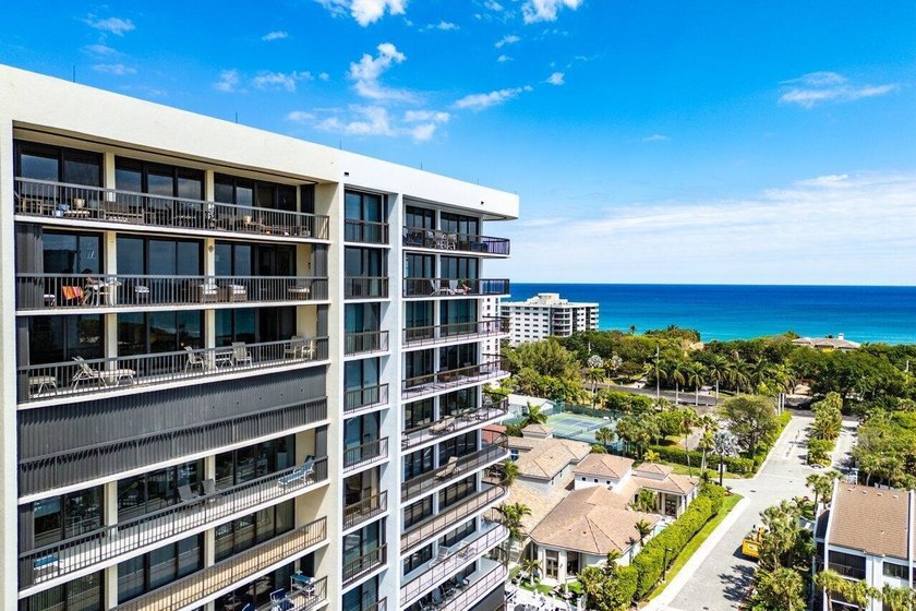 Ocean views and ALL ASSESSMENTS PAID. This high-floor - photo 36