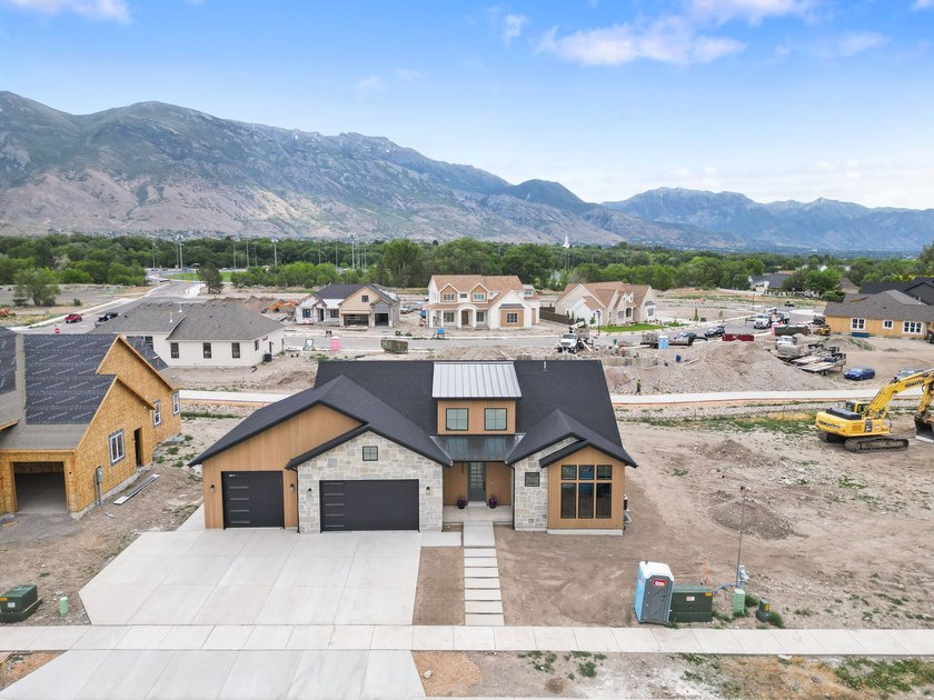 Welcome to The Bridges at Fox Hollow, one of American Fork's - photo 36