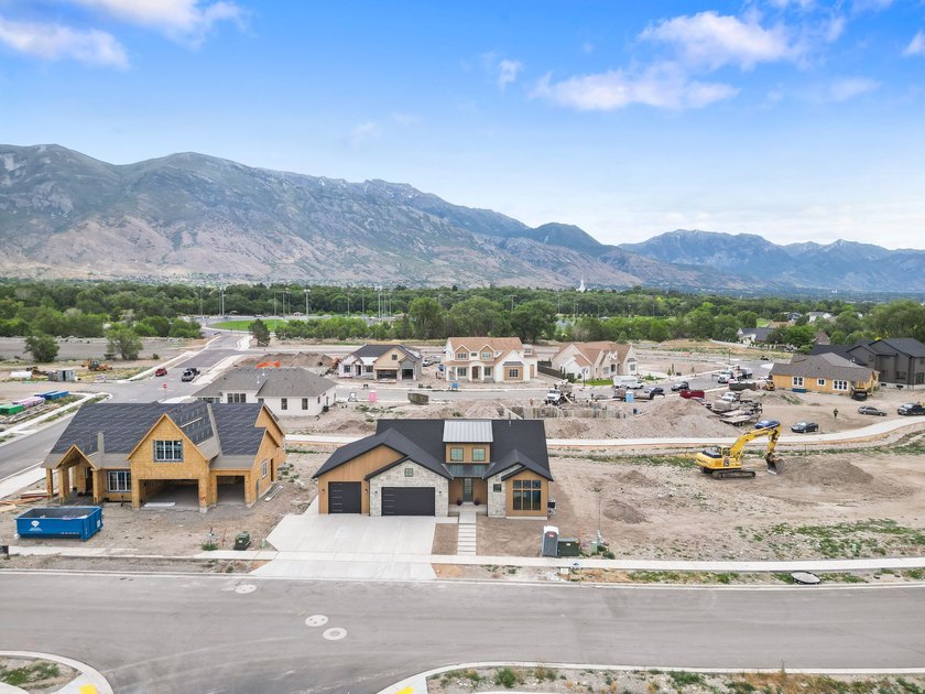 Welcome to The Bridges at Fox Hollow, one of American Fork's - photo 37
