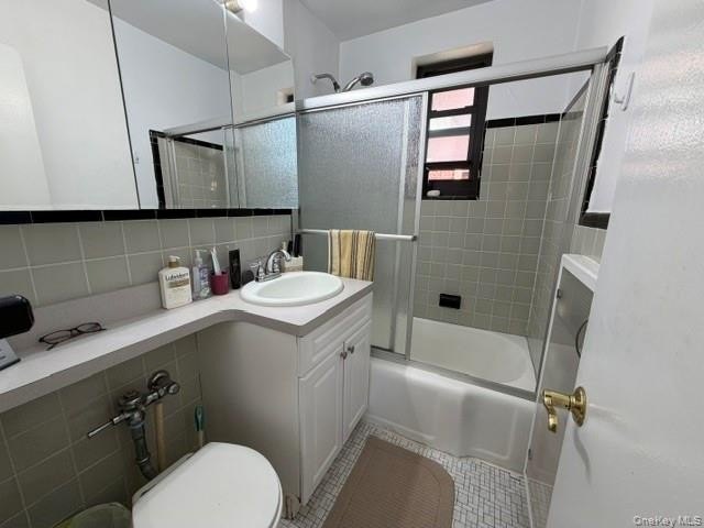 Welcome to Windsor Park Co-op, where resort-style living meets - photo 15