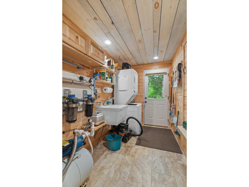MOTIVATED SELLER: Experience the ultimate mountain-and-lake - photo 22