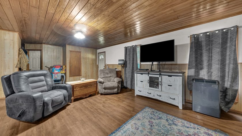 Discover the charm of true country living with this cute 3-bed - photo 8
