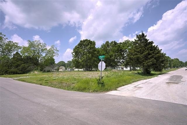 Oversized corner lot with the hard work already done. Build pad - photo 4