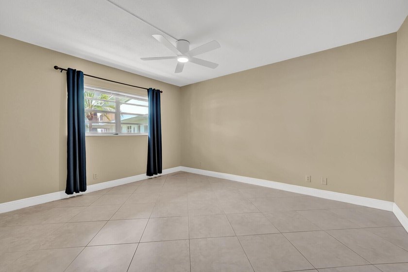 55+ Building. Fully renovated 1st floor, 1BR/1.5BA with den unit - photo 16