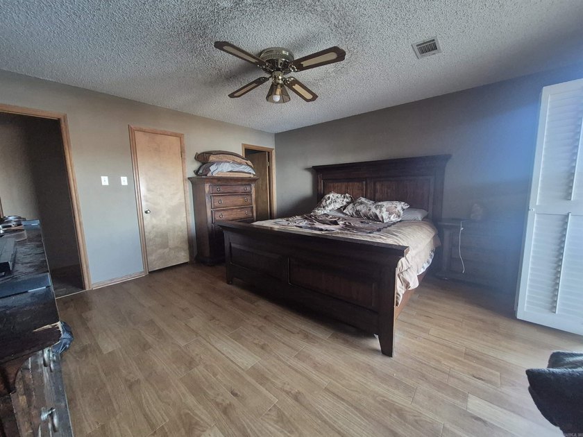 This Bottom Level 2-bedroom condo provides lake life right at - photo 8