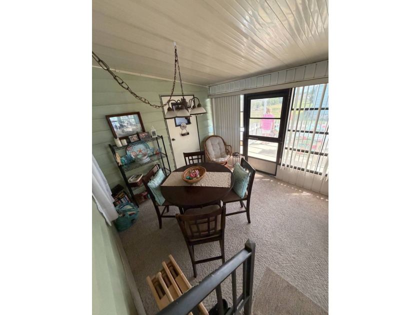 Welcome to this spacious and well-maintained 3-bedroom - photo 18
