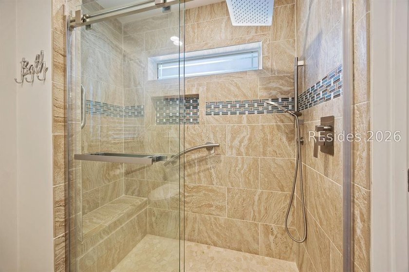 Turn-key, fully renovated beach home in the highly sought-after - photo 21