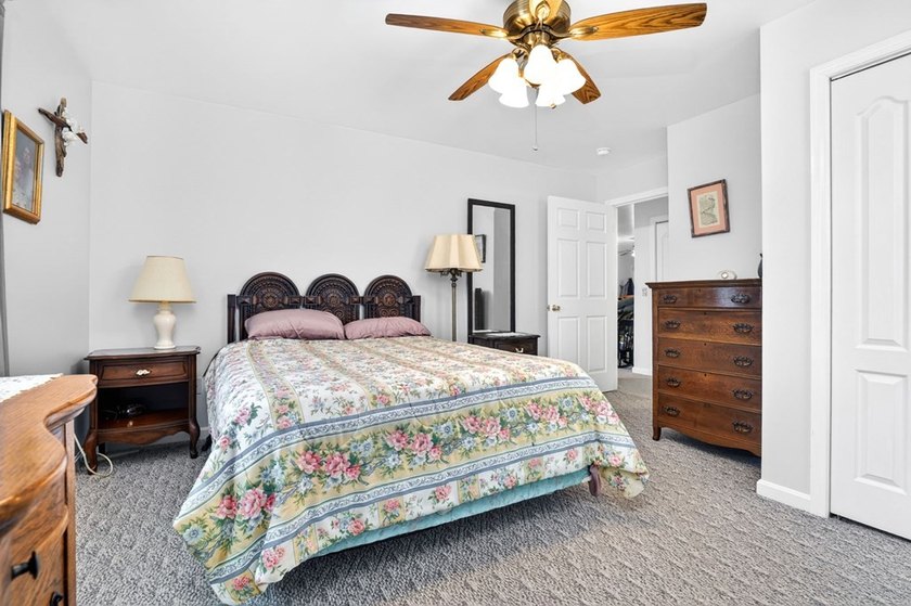 2/215 Well maintained Rancher overlooking the 8th Fairway - photo 24