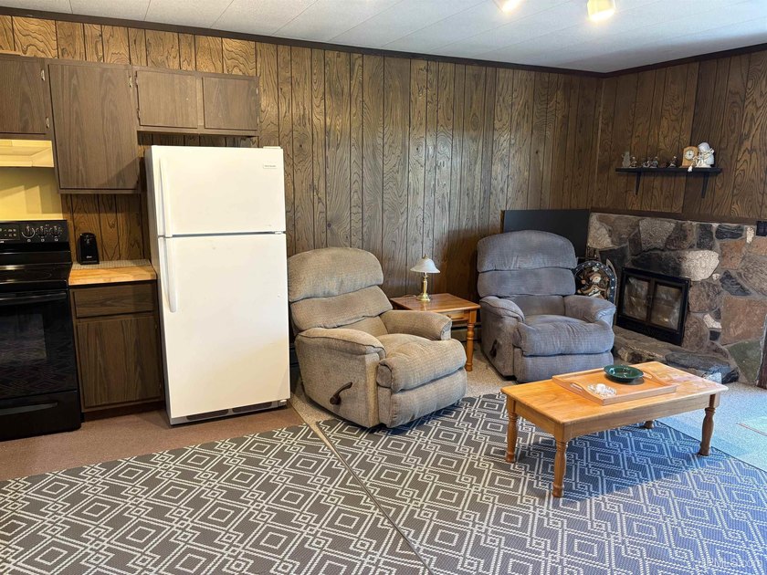 Fully furnished Haven North upper condo unit B-8. This move-in - photo 9