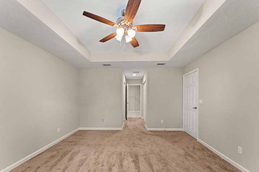 Newer construction without the wait! This 2022 build is move in - photo 13