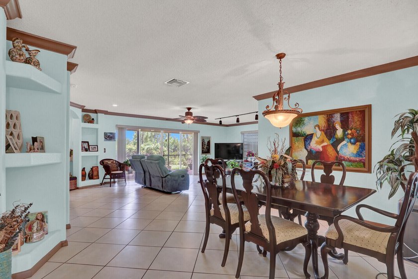 Excellent opportunity to own this 2 bed, 2 bath home close to - photo 13
