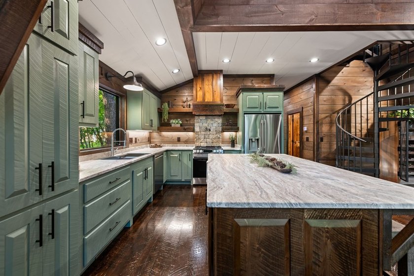 The Ultimate Creekfront Cabin Experience ~ Wake up to the sound - photo 15