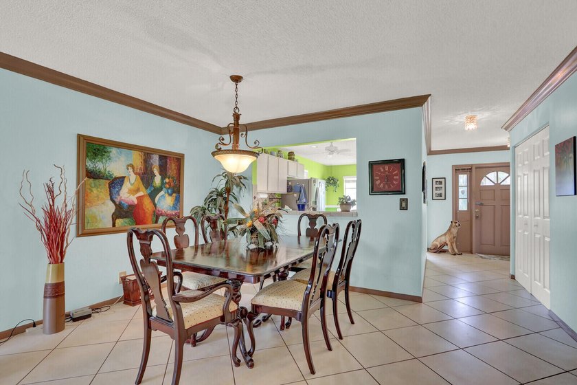 Excellent opportunity to own this 2 bed, 2 bath home close to - photo 15