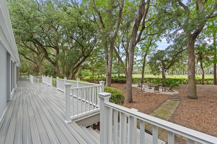 Experience the best of Hilton Head living in this beautifully - photo 20