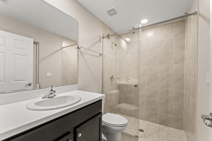 Newer construction without the wait! This 2022 build is move in - photo 21