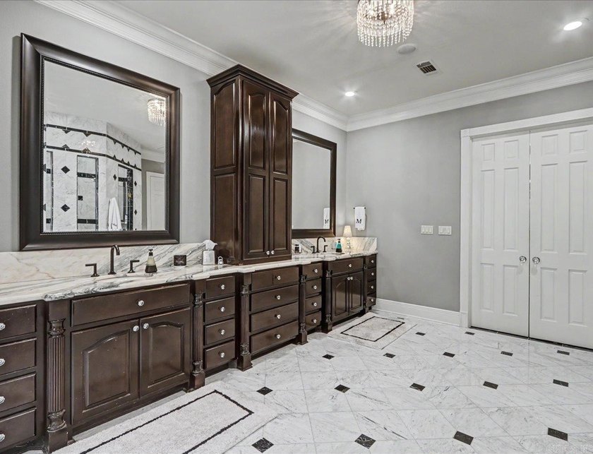 Experience luxury lake living at its finest in the prestigious - photo 25