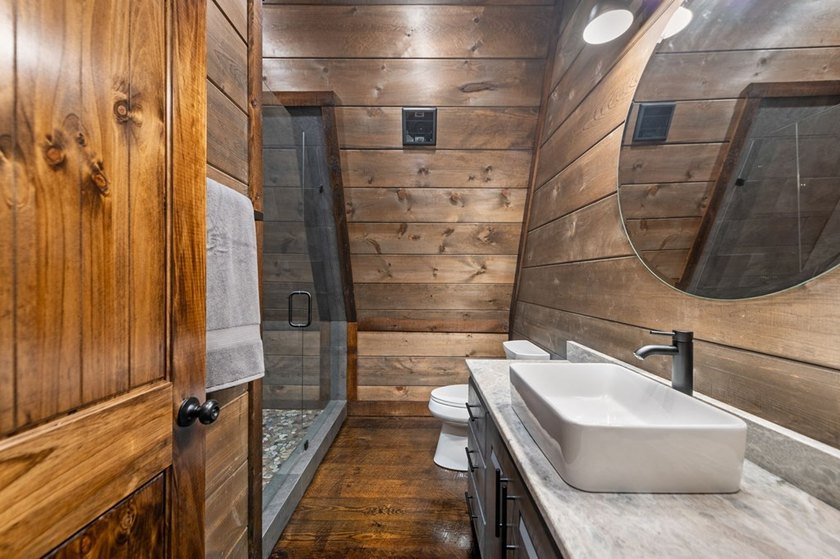 The Ultimate Creekfront Cabin Experience ~ Wake up to the sound - photo 27