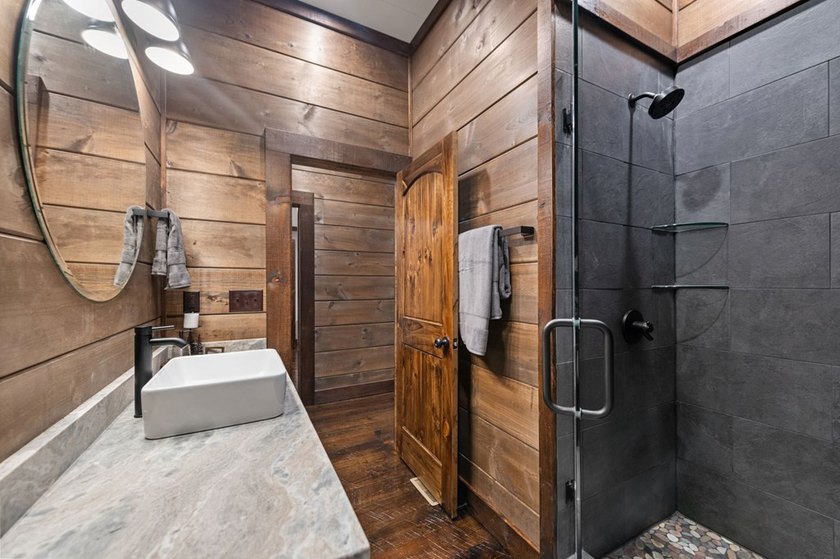 The Ultimate Creekfront Cabin Experience ~ Wake up to the sound - photo 28