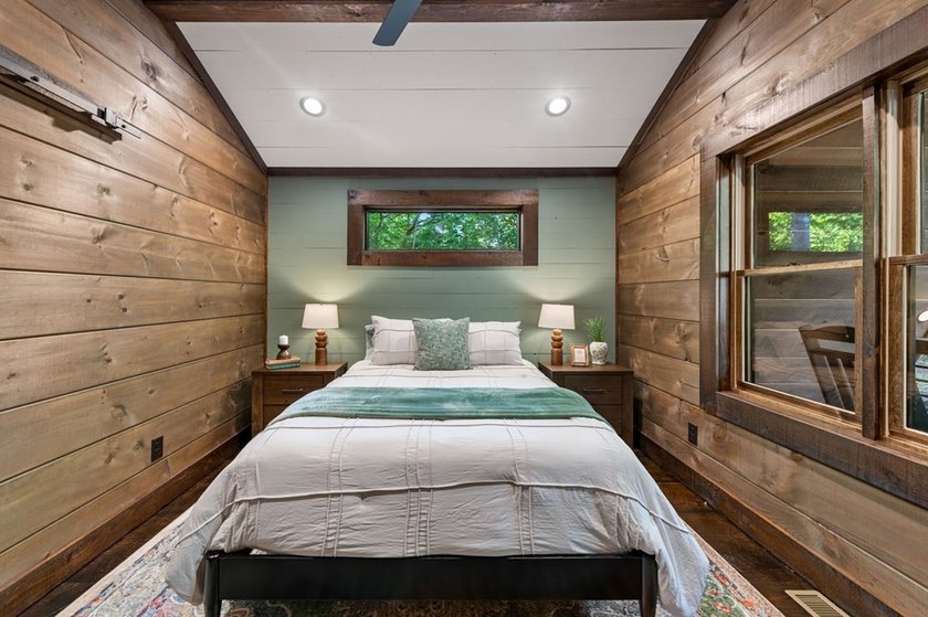 The Ultimate Creekfront Cabin Experience ~ Wake up to the sound - photo 30