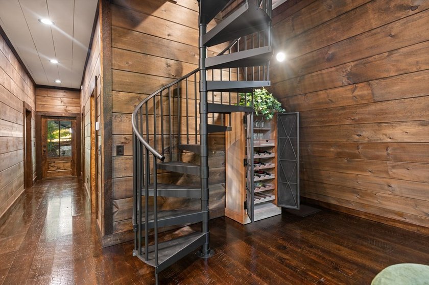 The Ultimate Creekfront Cabin Experience ~ Wake up to the sound - photo 39