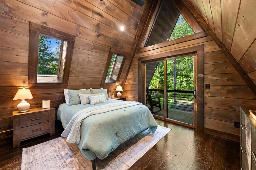 The Ultimate Creekfront Cabin Experience ~ Wake up to the sound - photo 41