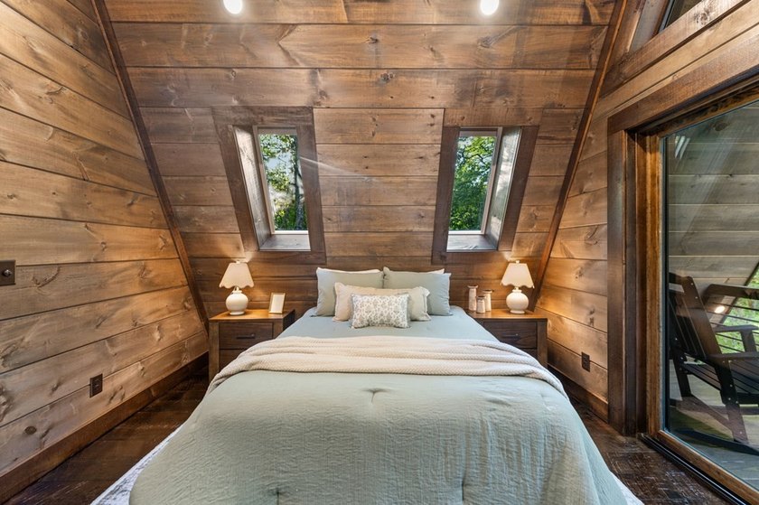 The Ultimate Creekfront Cabin Experience ~ Wake up to the sound - photo 42