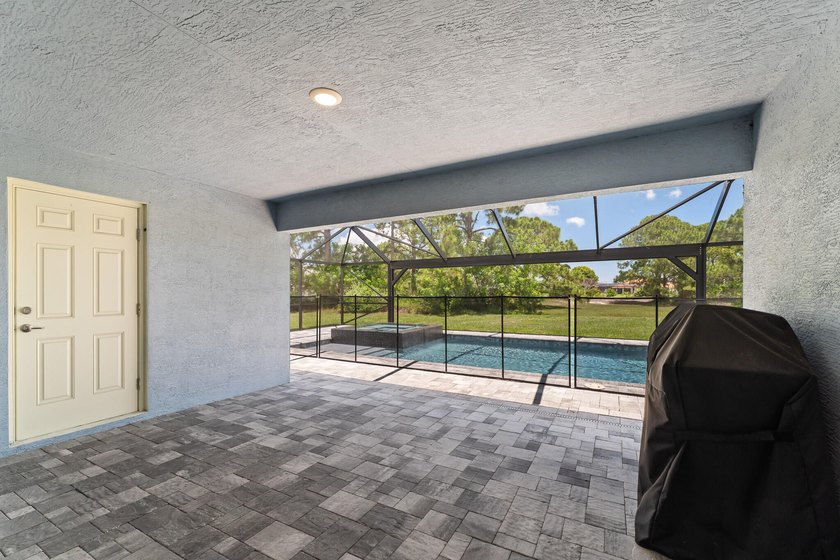 Newer construction without the wait! This 2022 build is move in - photo 45