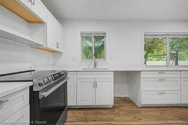 Welcome home to this beautiful 4 bedroom, 1.5 bathroom, 2-story - photo 14