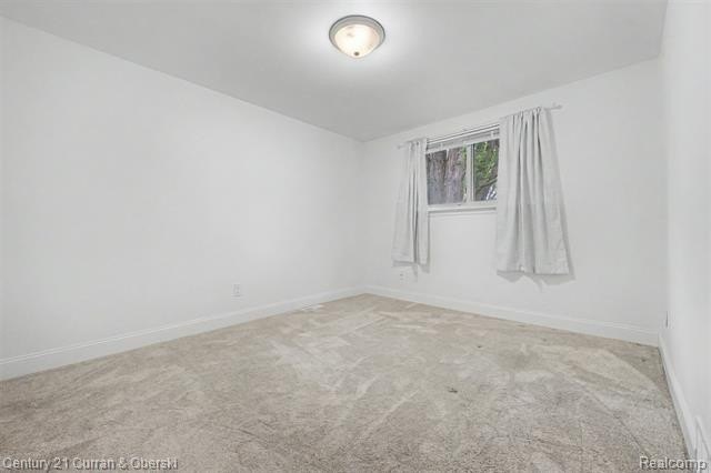 Welcome home to this beautiful 4 bedroom, 1.5 bathroom, 2-story - photo 24