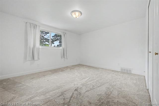 Welcome home to this beautiful 4 bedroom, 1.5 bathroom, 2-story - photo 26