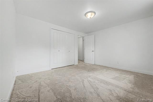 Welcome home to this beautiful 4 bedroom, 1.5 bathroom, 2-story - photo 27
