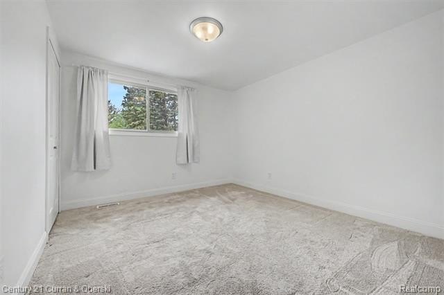 Welcome home to this beautiful 4 bedroom, 1.5 bathroom, 2-story - photo 28