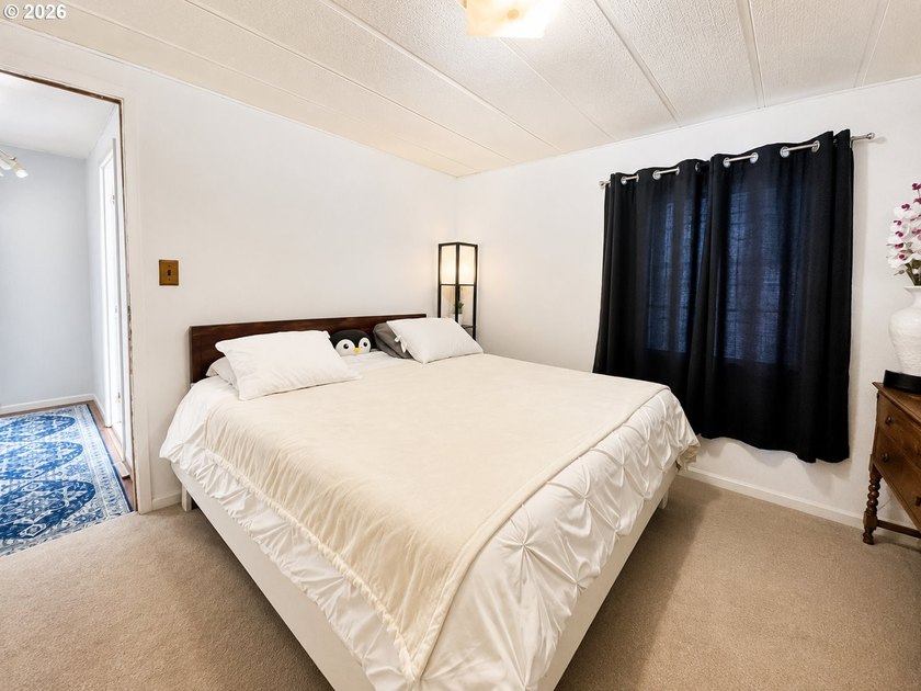Welcome to this charming home, tucked into a peaceful community - photo 11
