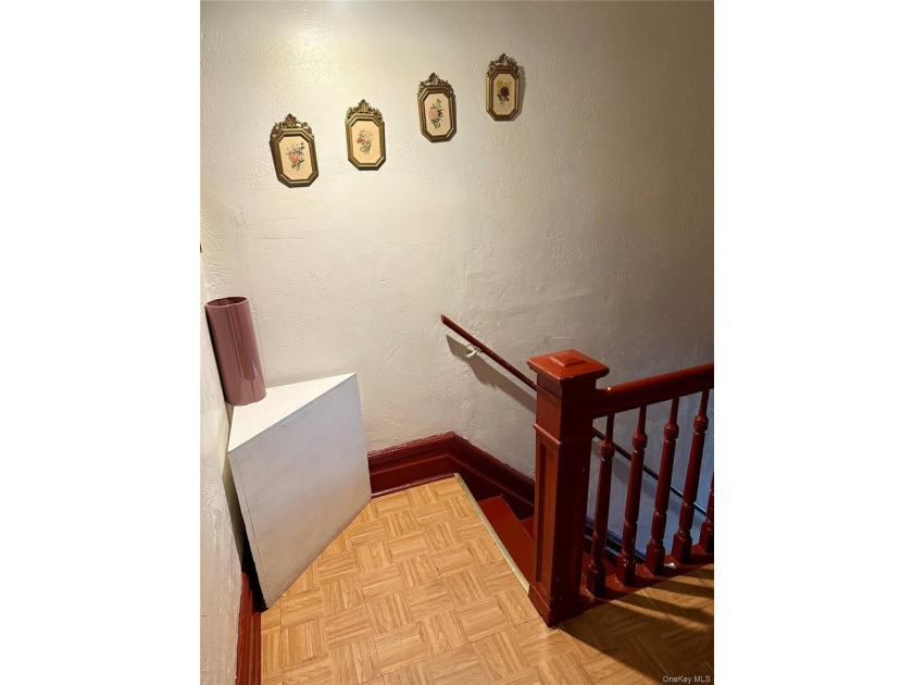 Your perfect opportunity to own a spacious, fully detached, 2 - photo 13