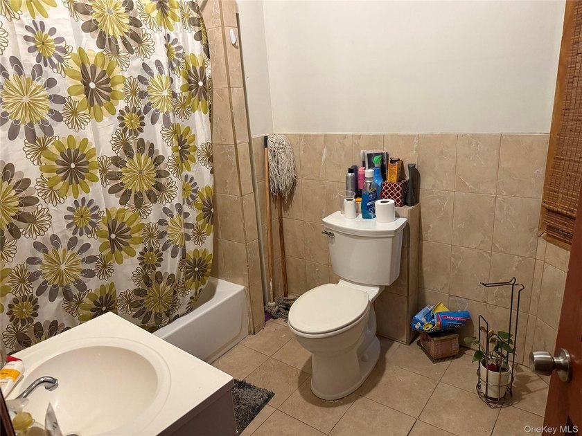 Your perfect opportunity to own a spacious, fully detached, 2 - photo 20