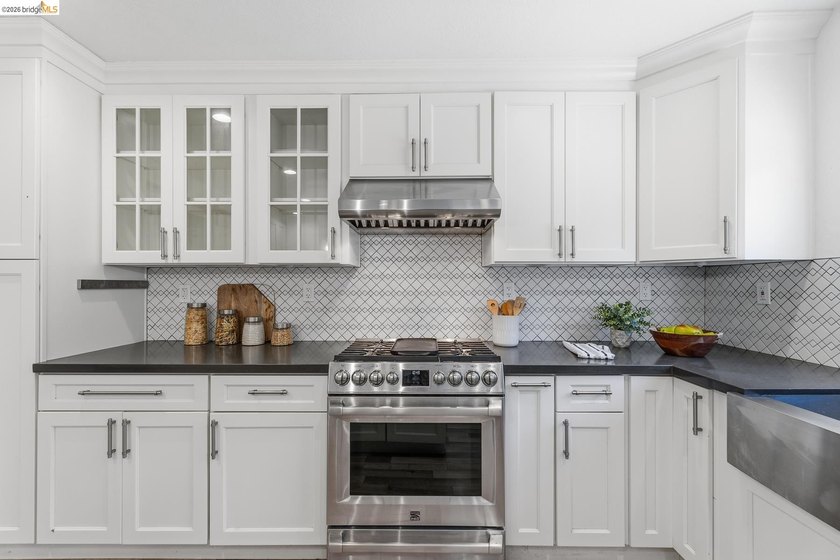 Rare detached and remodeled single-family home in the desirable - photo 21