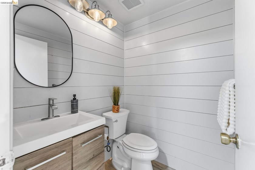 Rare detached and remodeled single-family home in the desirable - photo 24