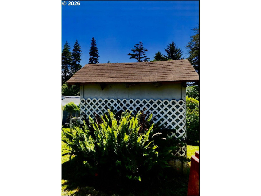 Welcome to this charming home, tucked into a peaceful community - photo 26